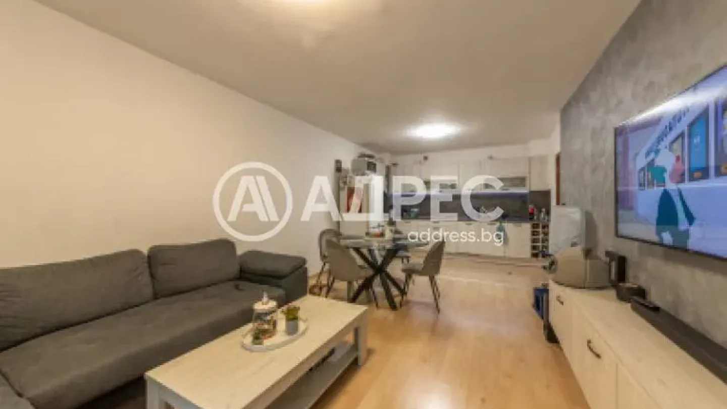 Spacious Fully Furnished Apartment Near Opera, Varna for Sale - Image 4