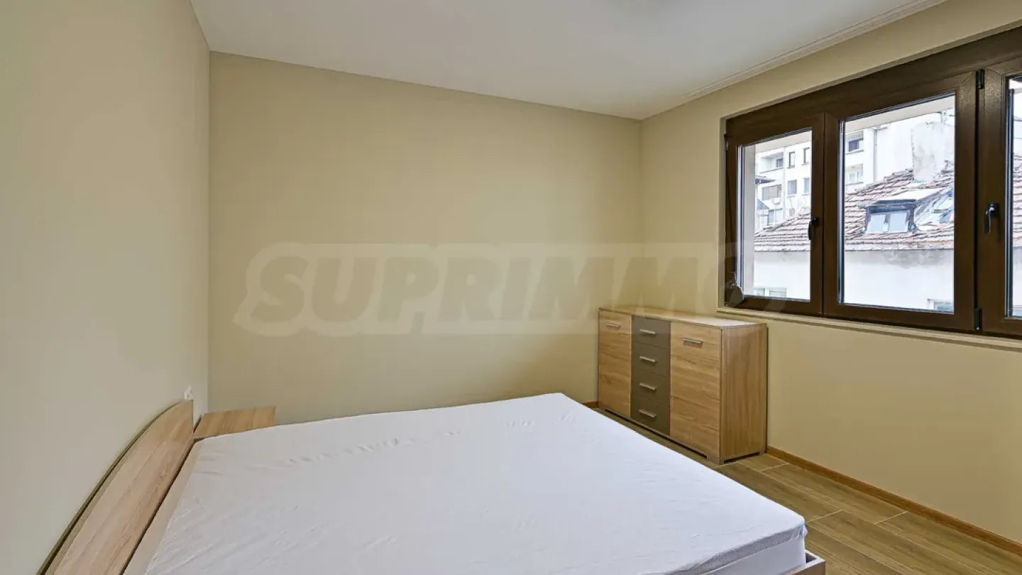 Spacious, Fully Furnished 1-Bedroom Apartment in Sofia's Banitsa District - Image 4