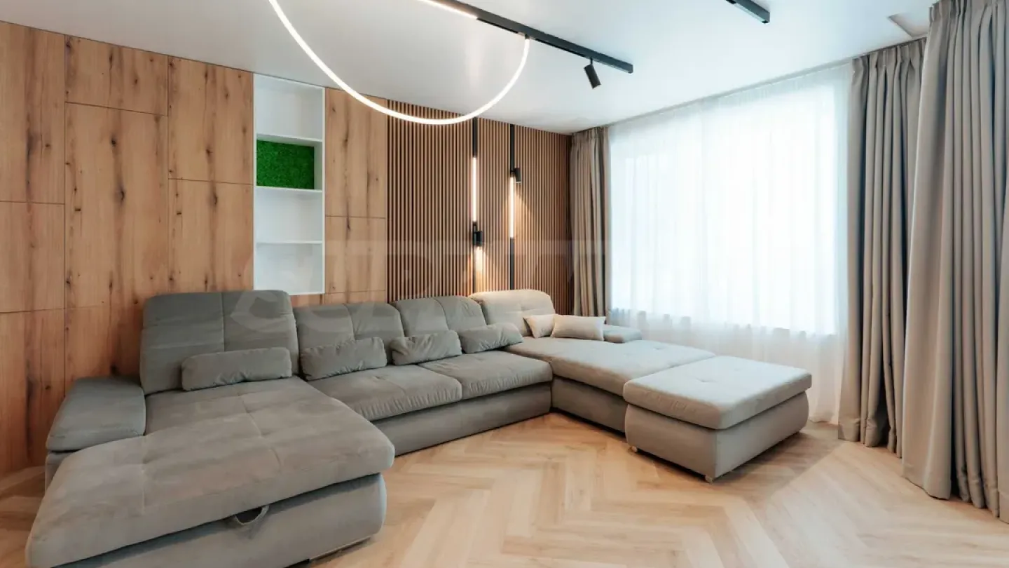 Luxury Burgas Apartment - Smart Home & Amenities - Image 5
