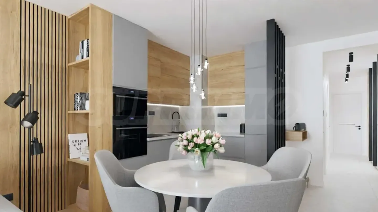 Spacious 3-Bedroom Apartment in Central Plovdiv - Image 1