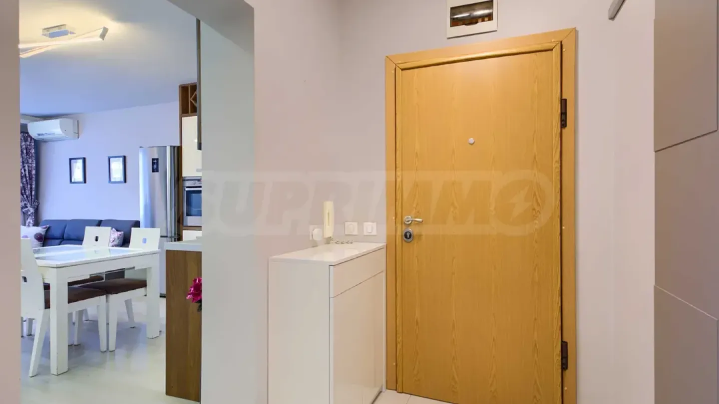 Spacious, Fully Furnished Apartment Near Paradise Center, Sofia - Image 1