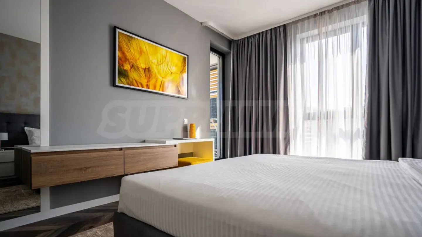 Stylish One-Bedroom Apartment in Plovdiv's Hristo Smirnenski - Image 5