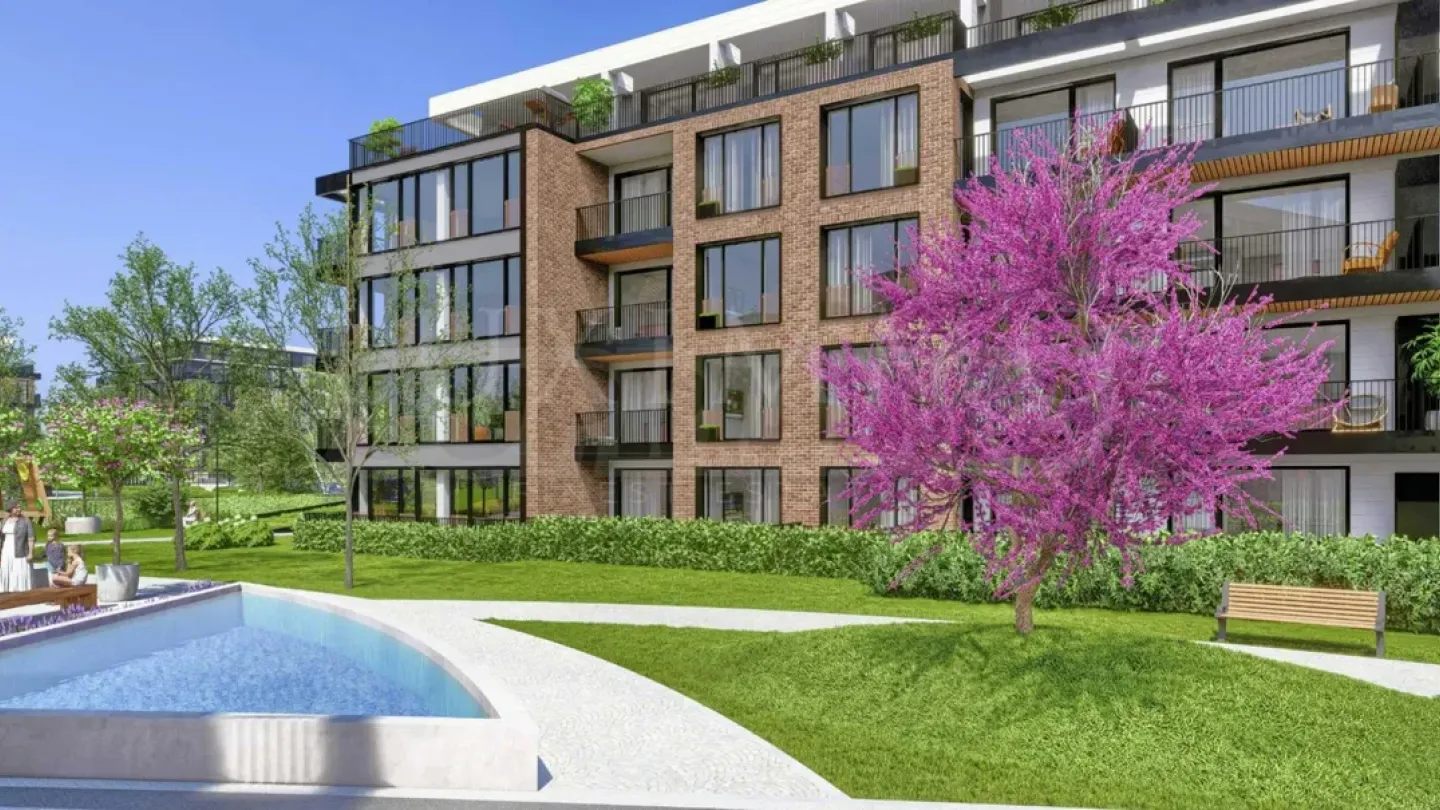 Spacious One-Bedroom Apartment by the Maritsa River, Plovdiv - Image 1