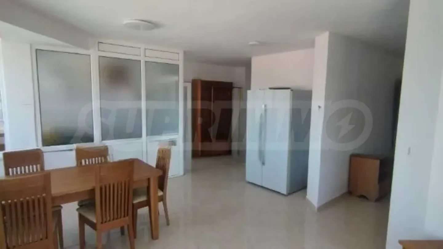 Spacious Sofia Apartment with Garage Option - Image 1