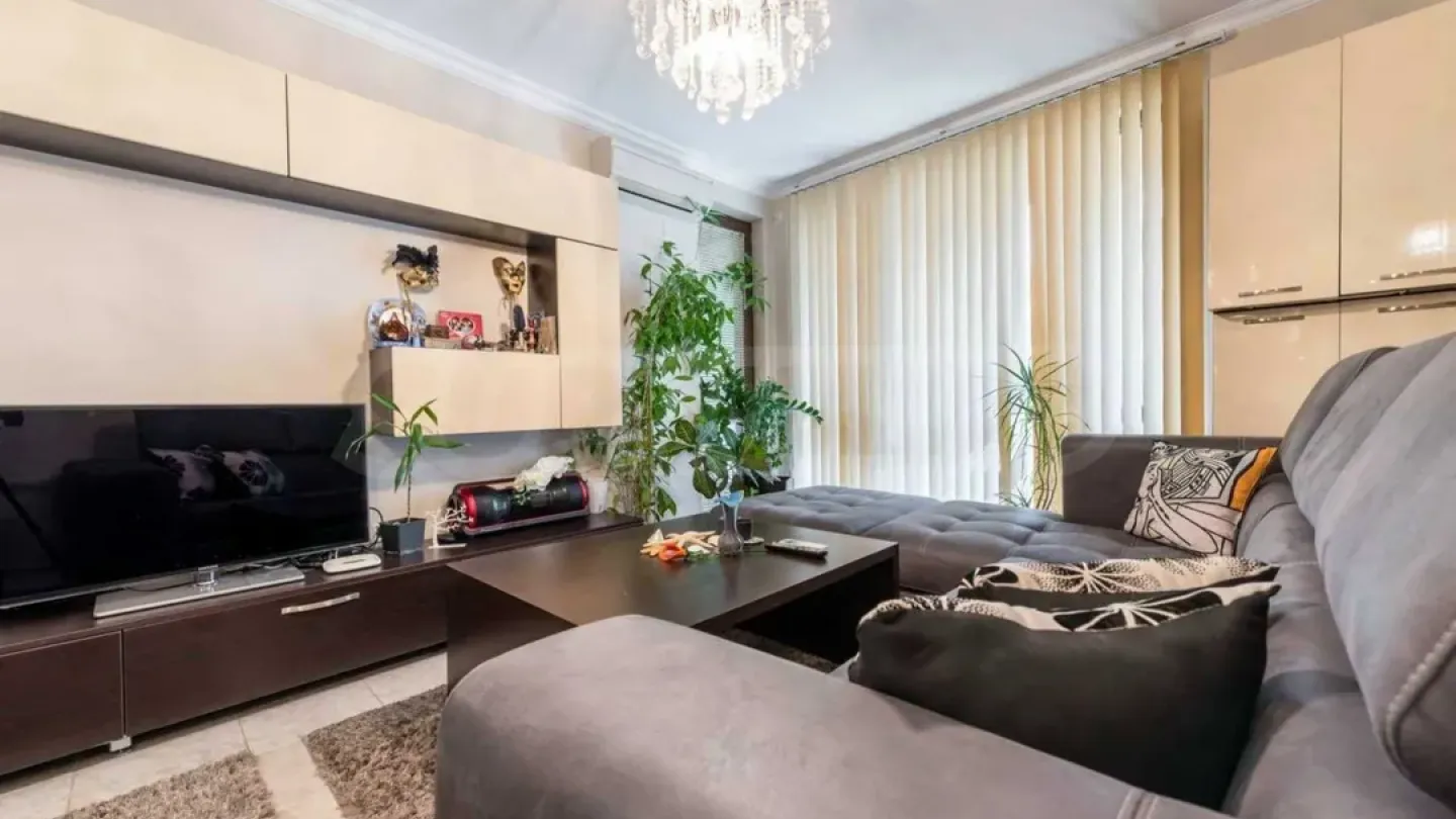 Modern 2-Bedroom Apartment Near Varna University - Image 2