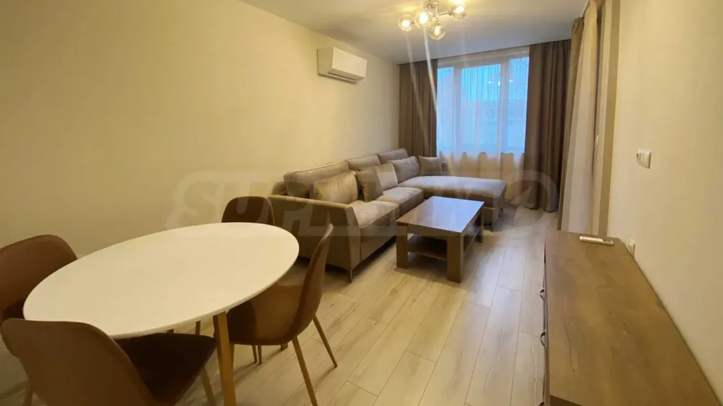 Stylish 2-Bedroom Apartment in Plovdiv's Kyuchuk Paris District - Image 2