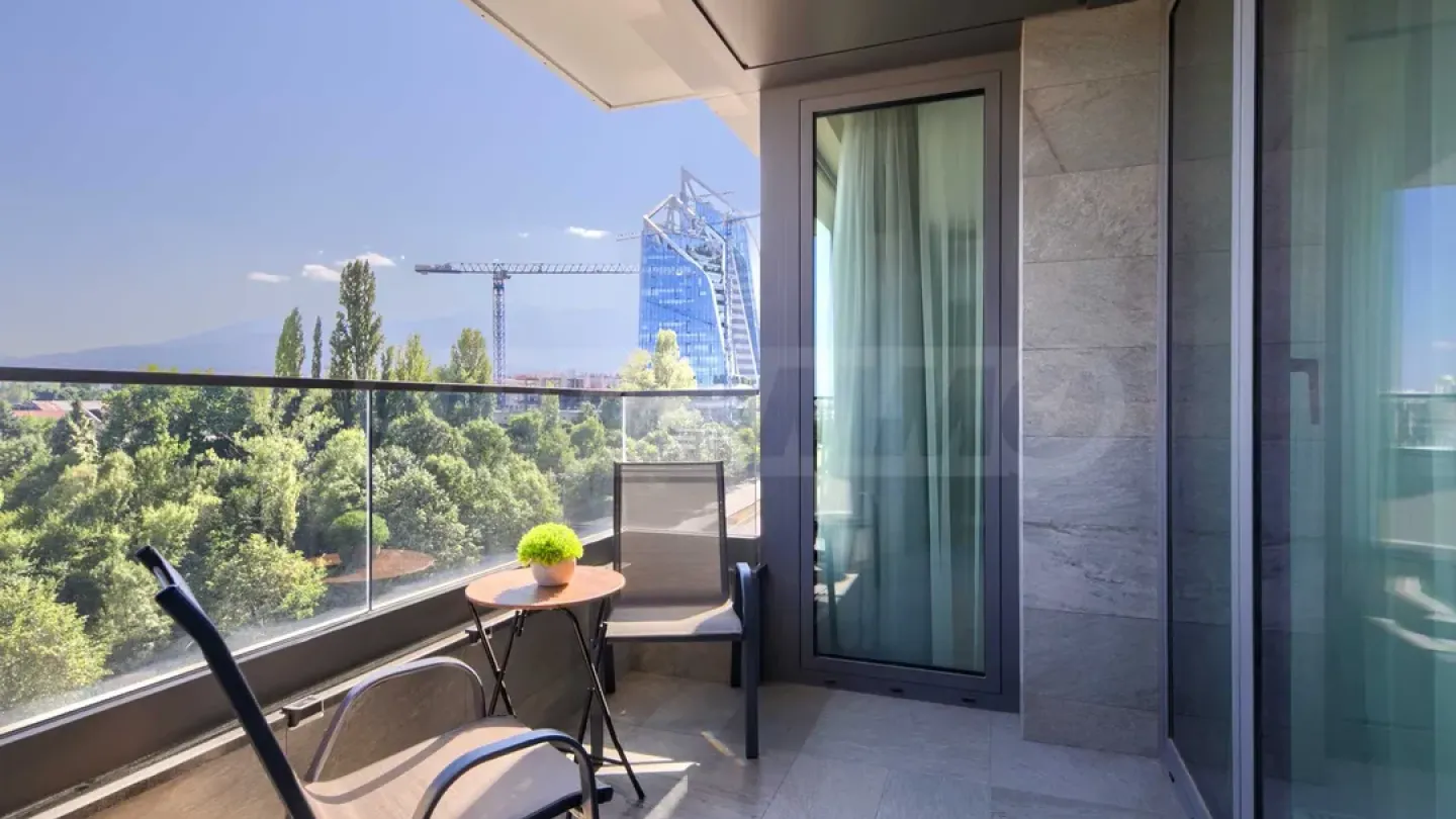 Luxury 3BR Apartment - Sofia, New Bldg - Image 5