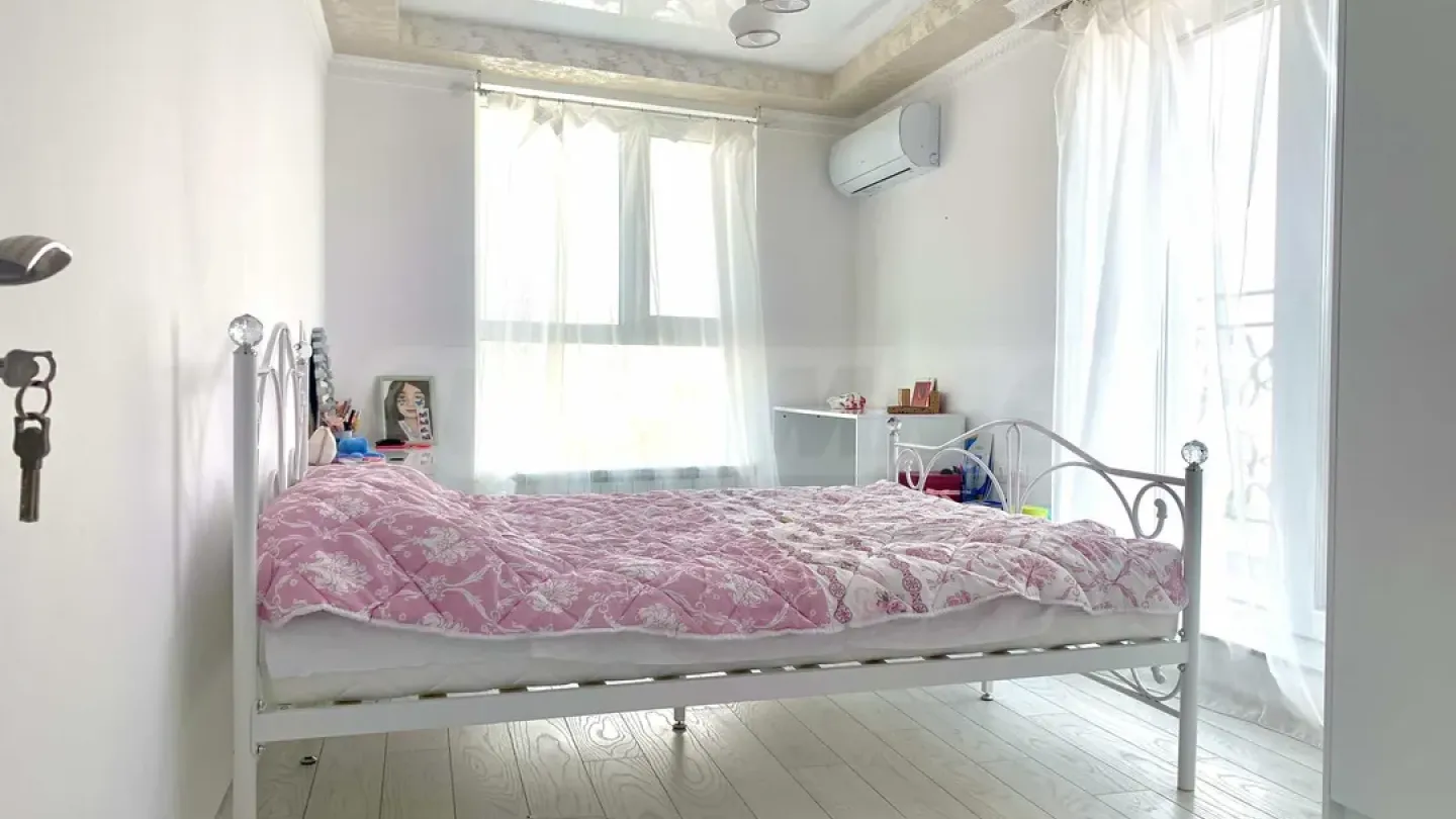 Spacious Sea View Apartment in Burgas - Fully Furnished - Image 2