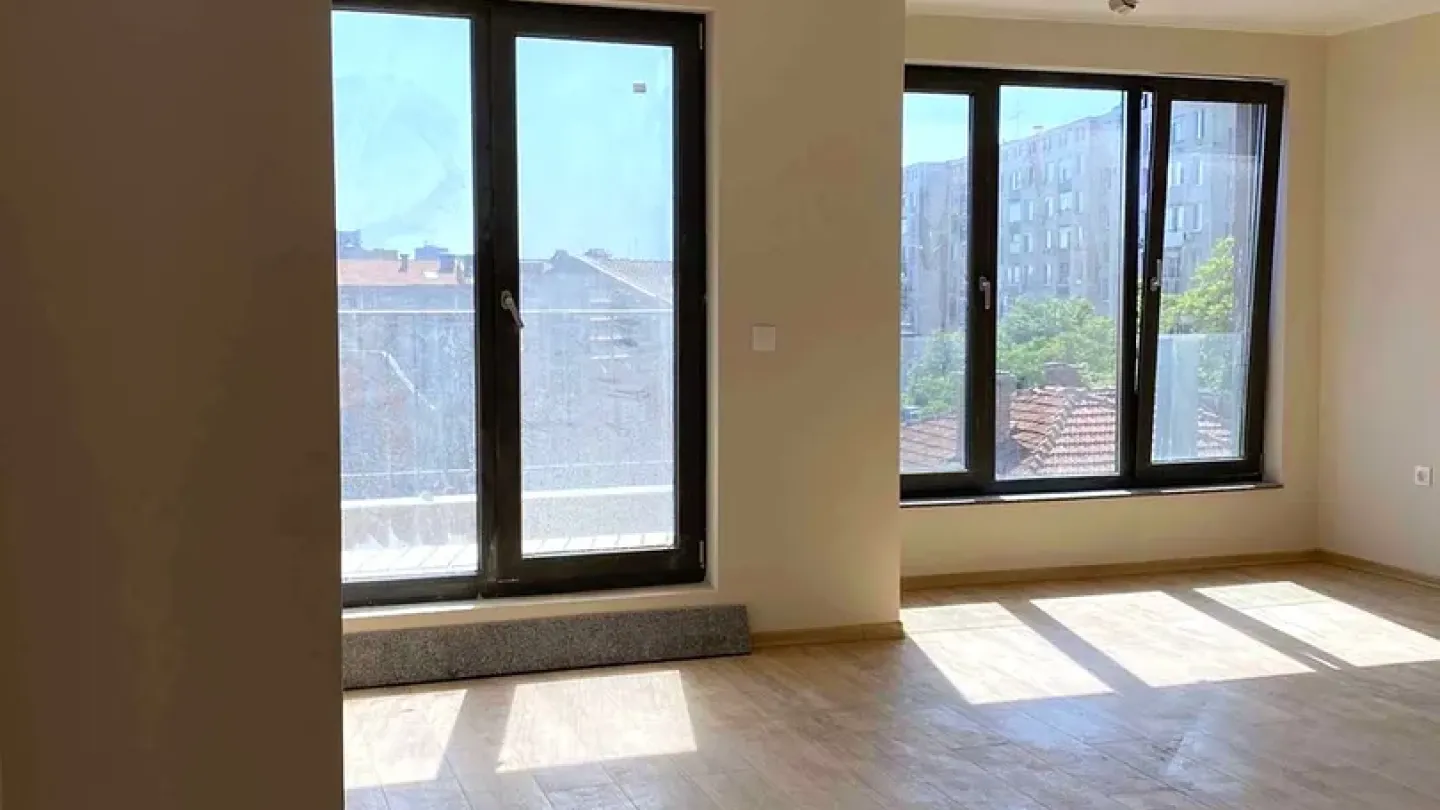 Modern 2-Bedroom Apartment in Plovdiv's Heart – New! - Image 3