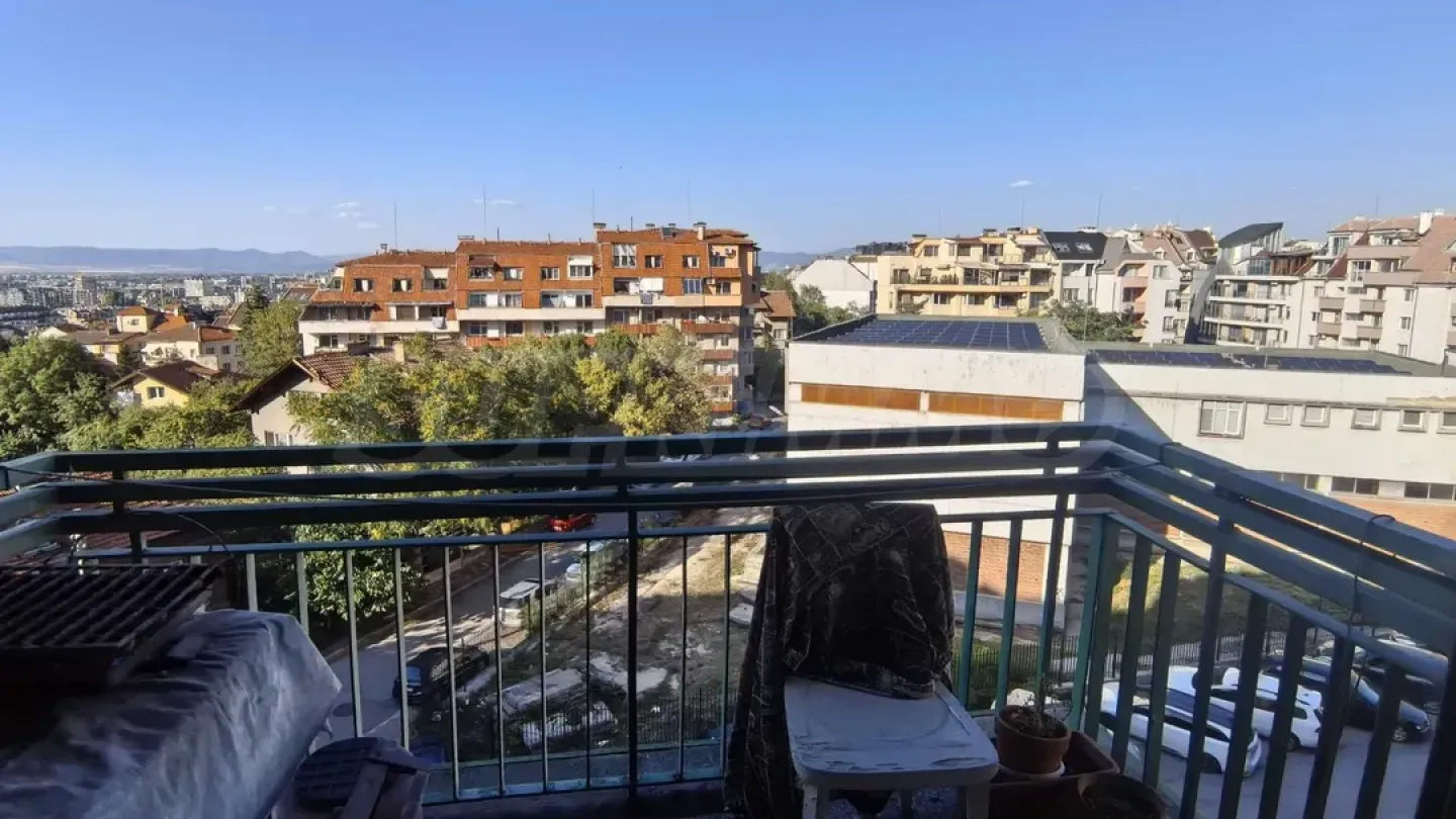 Spacious 2-Bedroom Apartment Near Park "Geo Milev" - Image 2