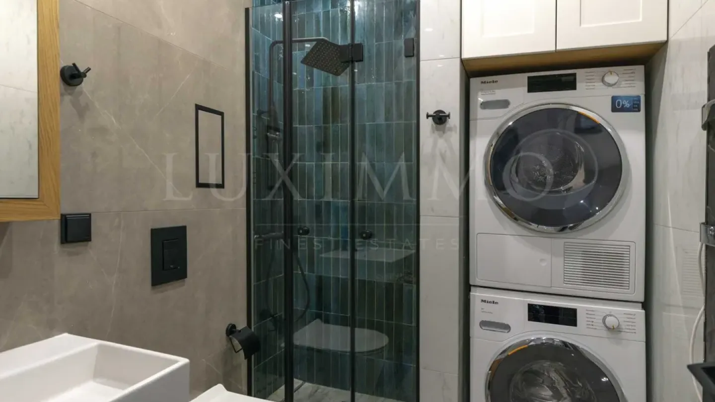 Spacious Multi-Room Apartment in "Hristo Smirnenski" Complex, Plovdiv - Image 2