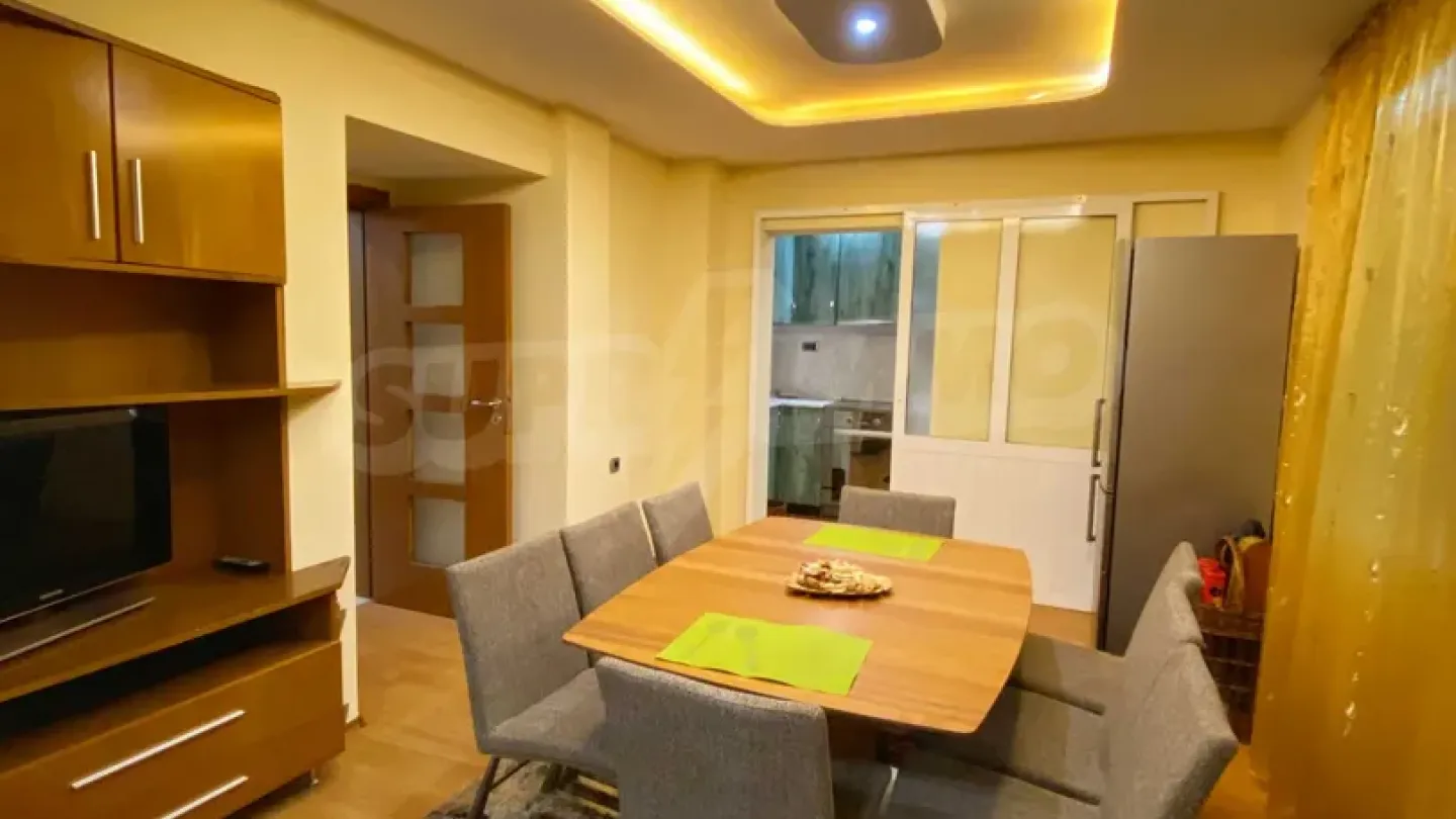 Spacious 3-Bedroom Apartment Near Plovdiv Hills - Fully Furnished - Image 1
