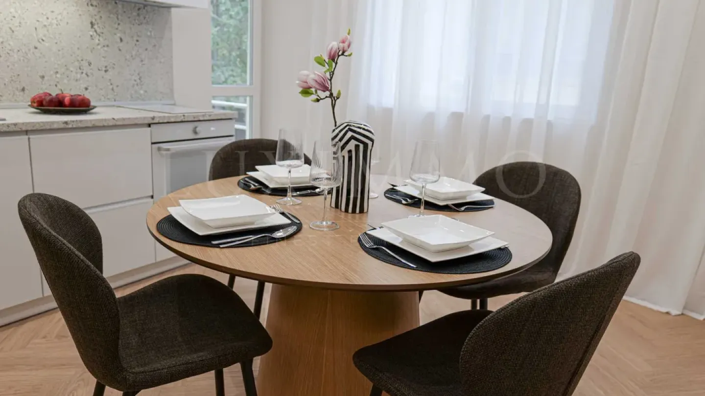 Stylish Sofia Apartment: Luxury 2-Bed in Central Location - Image 4