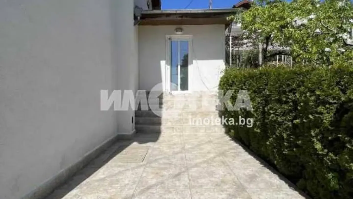 Spacious Villa with Stunning Sea and Forest Views for Sale - Image 4