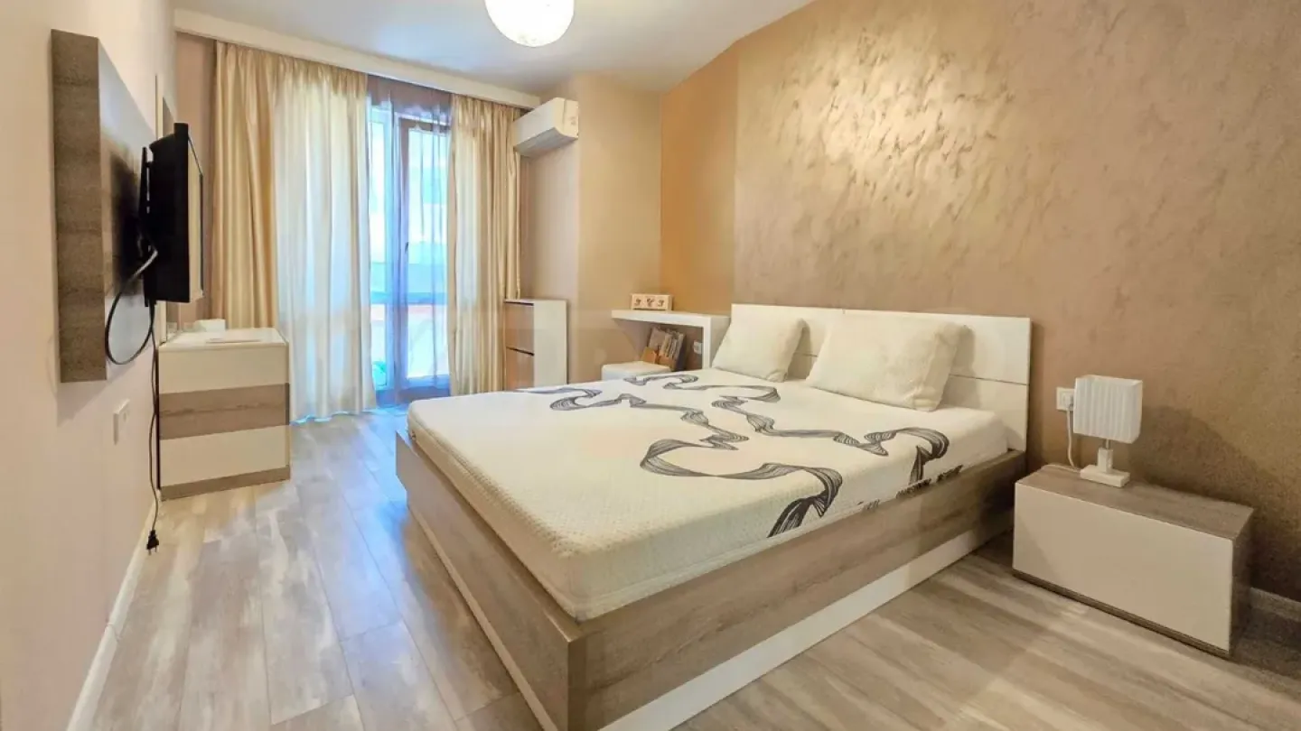 Stylish Fully Furnished Apartment Near Plovdiv City Center - Image 3