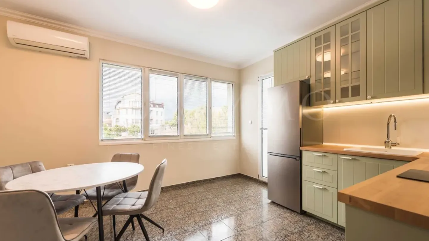 Spacious Apartment Near Sea & Universities - Varna - Image 4