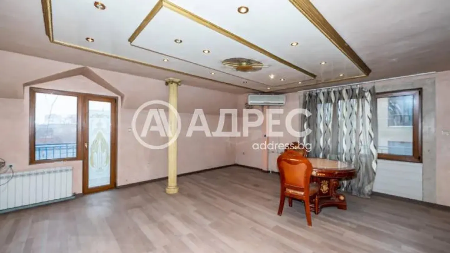 Spacious Three-Bedroom Plovdiv Apartment with Six Terraces – Perfect Family Home. - Image 5