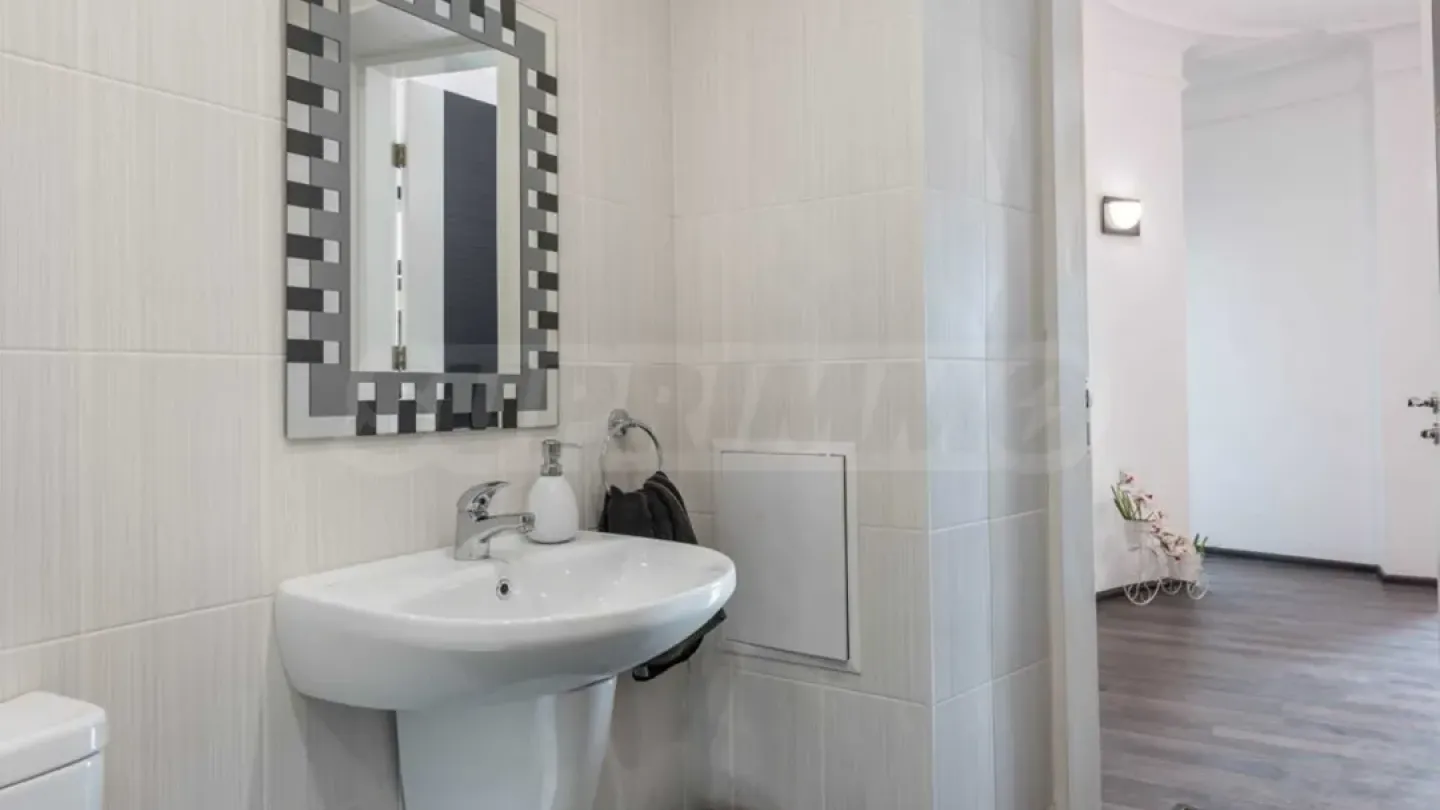 Apartment for rent in Varna - Image 2