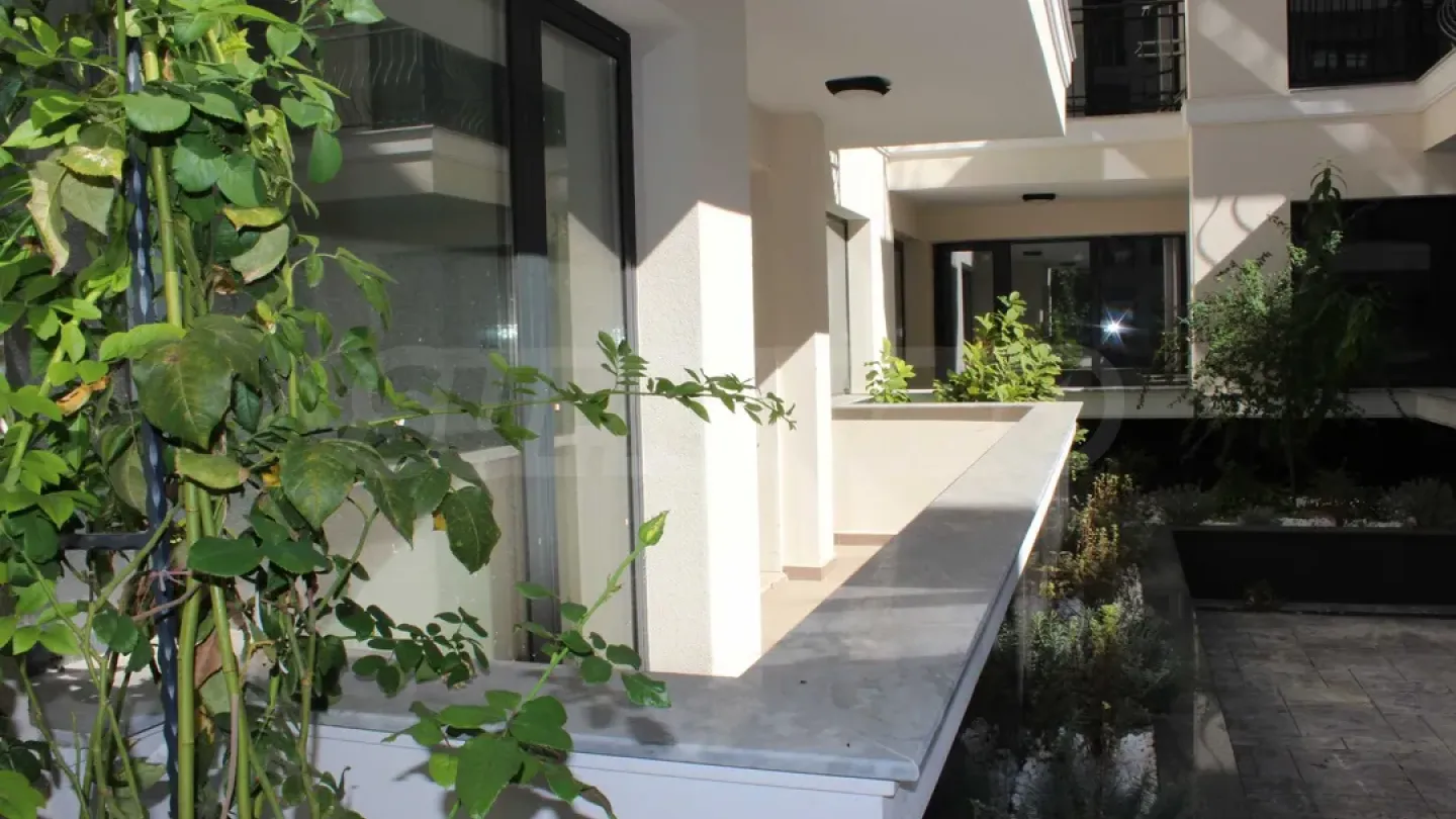 Luxury One-Bedroom Apartment in Plovdiv's Heart - €145,000 - Image 1