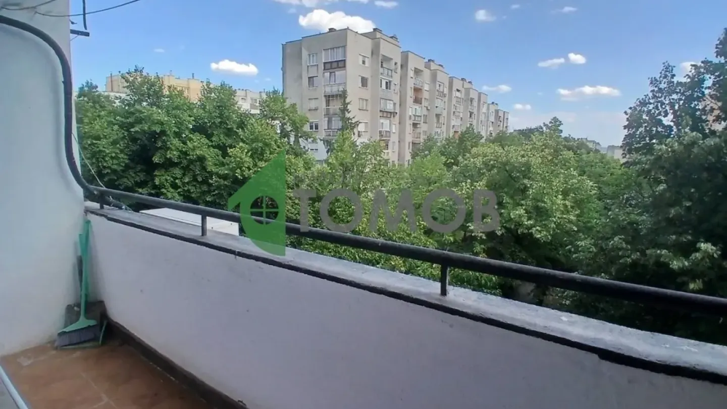 Spacious Two-Bedroom Apartment in Azymo, Stara Zagora, Bulgaria - Image 5