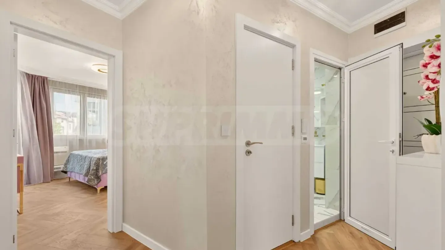Luxury 3BR Apartment - Varna City Center - Image 2