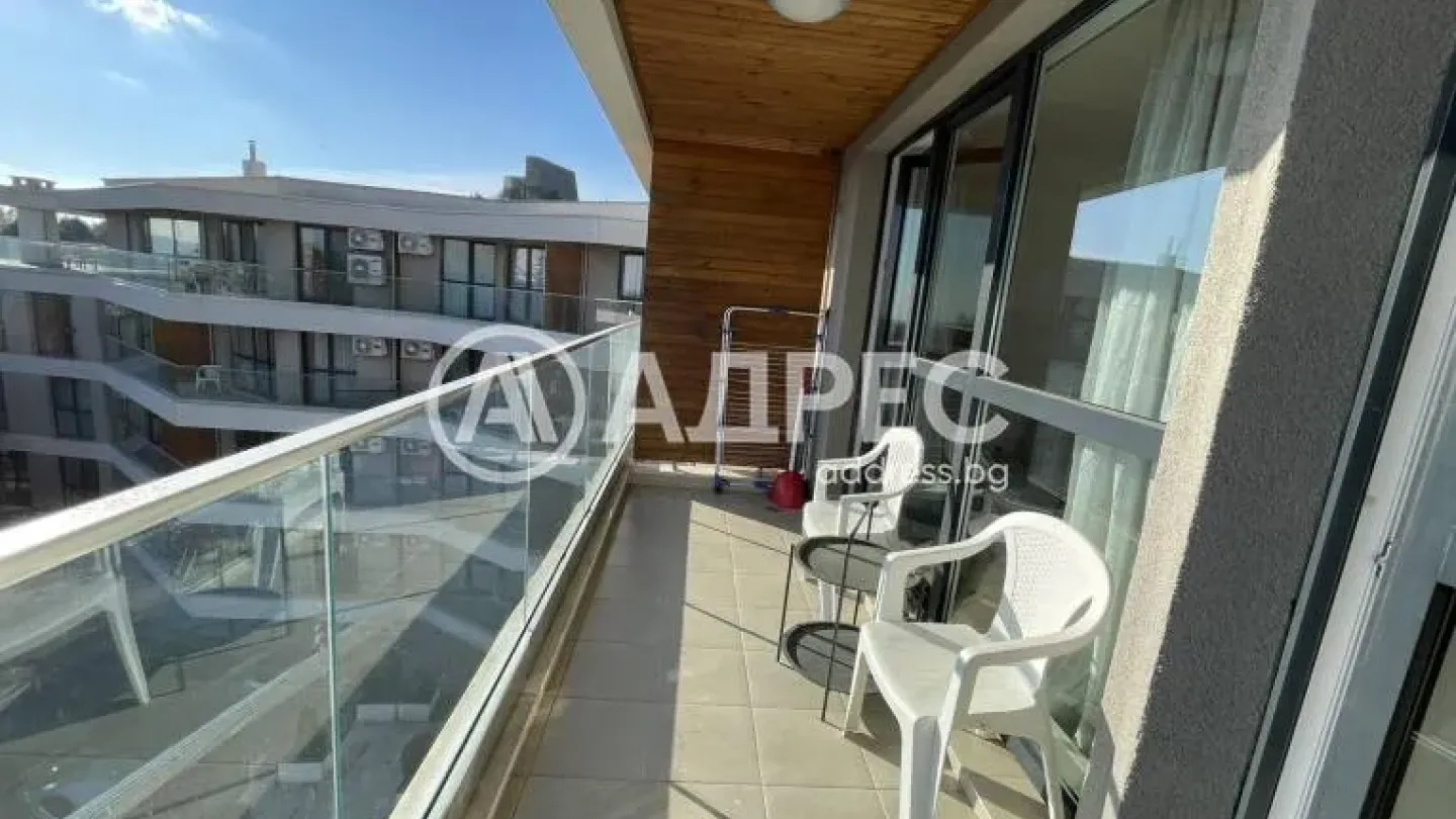 Bright 2-Bedroom Apartment for Rent in Varna's Brz District - Image 1