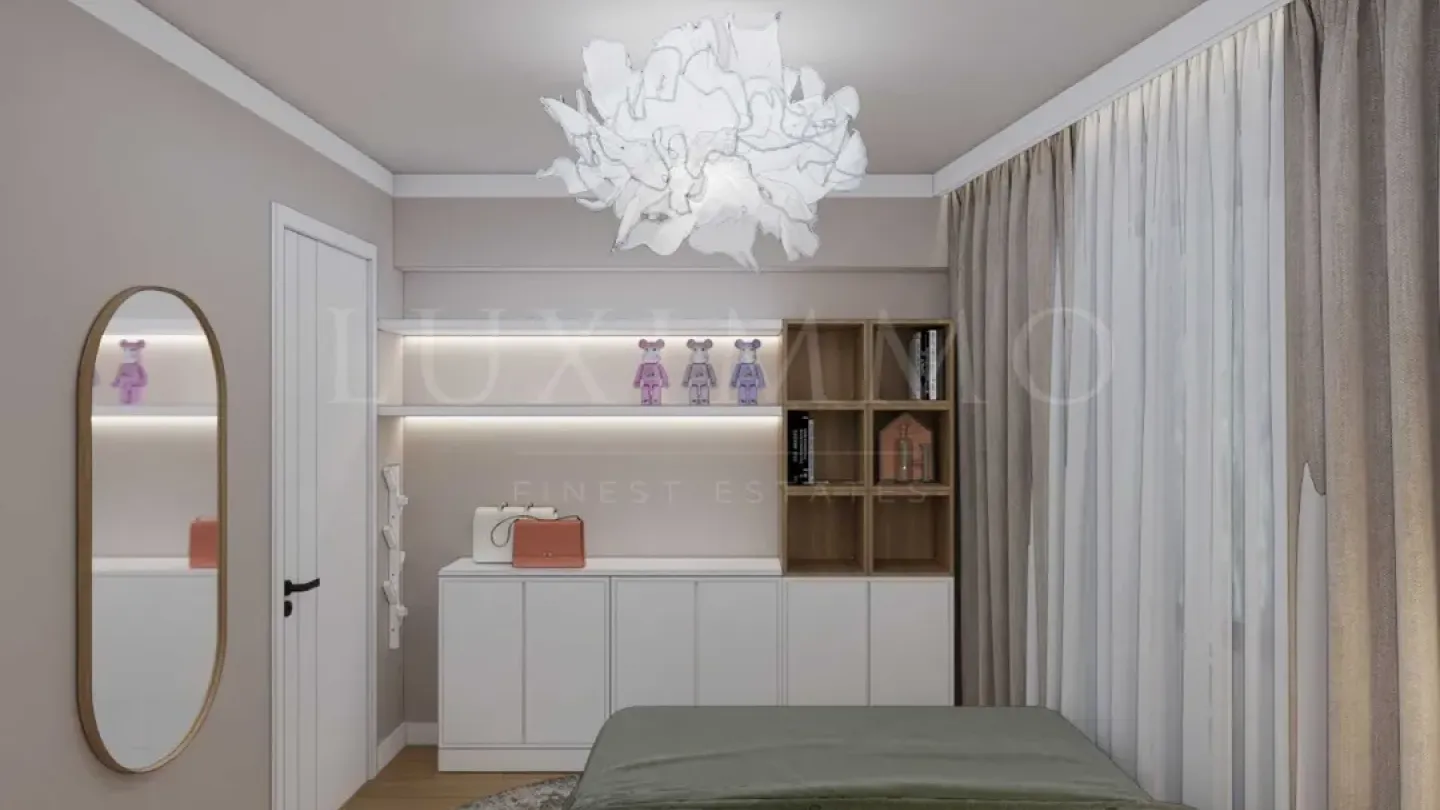 Spacious One-Bedroom Apartment Near Levski Bazaar, Varna - Image 2
