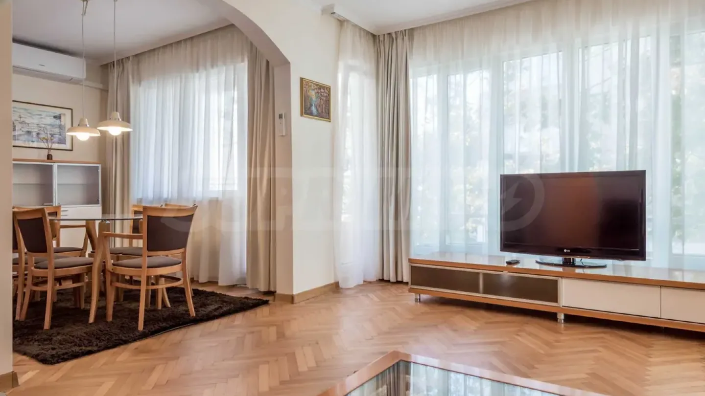 Spacious, Fully Furnished Apartment Near Varna Sports Hall - Image 1