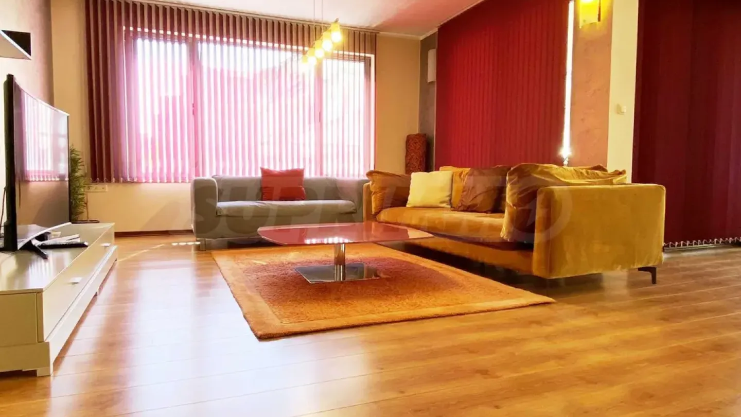 Spacious 3-Bedroom Apartment with River Views in Plovdiv - Image 1