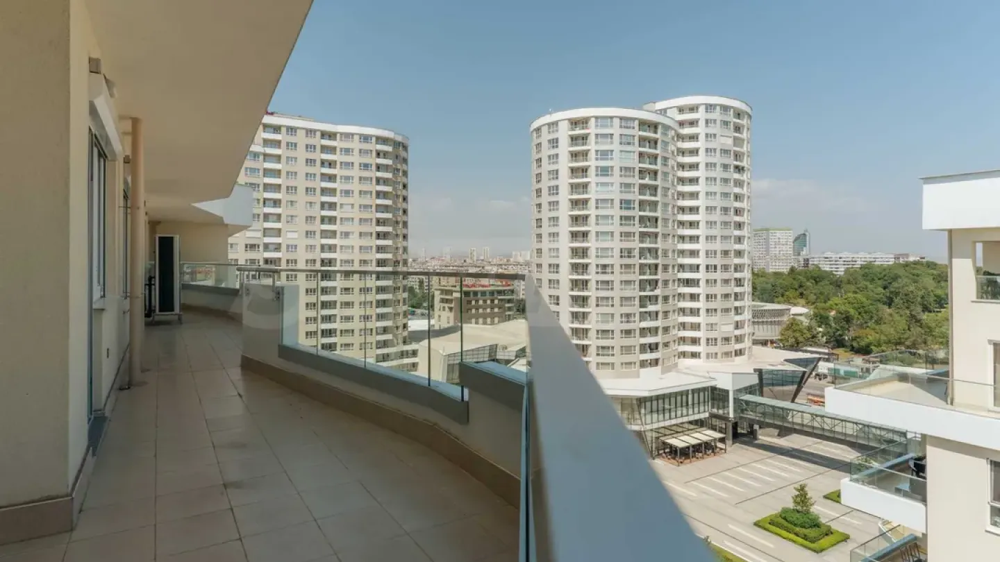 Luxury Burgas Apartment - Smart Home & Amenities - Image 4