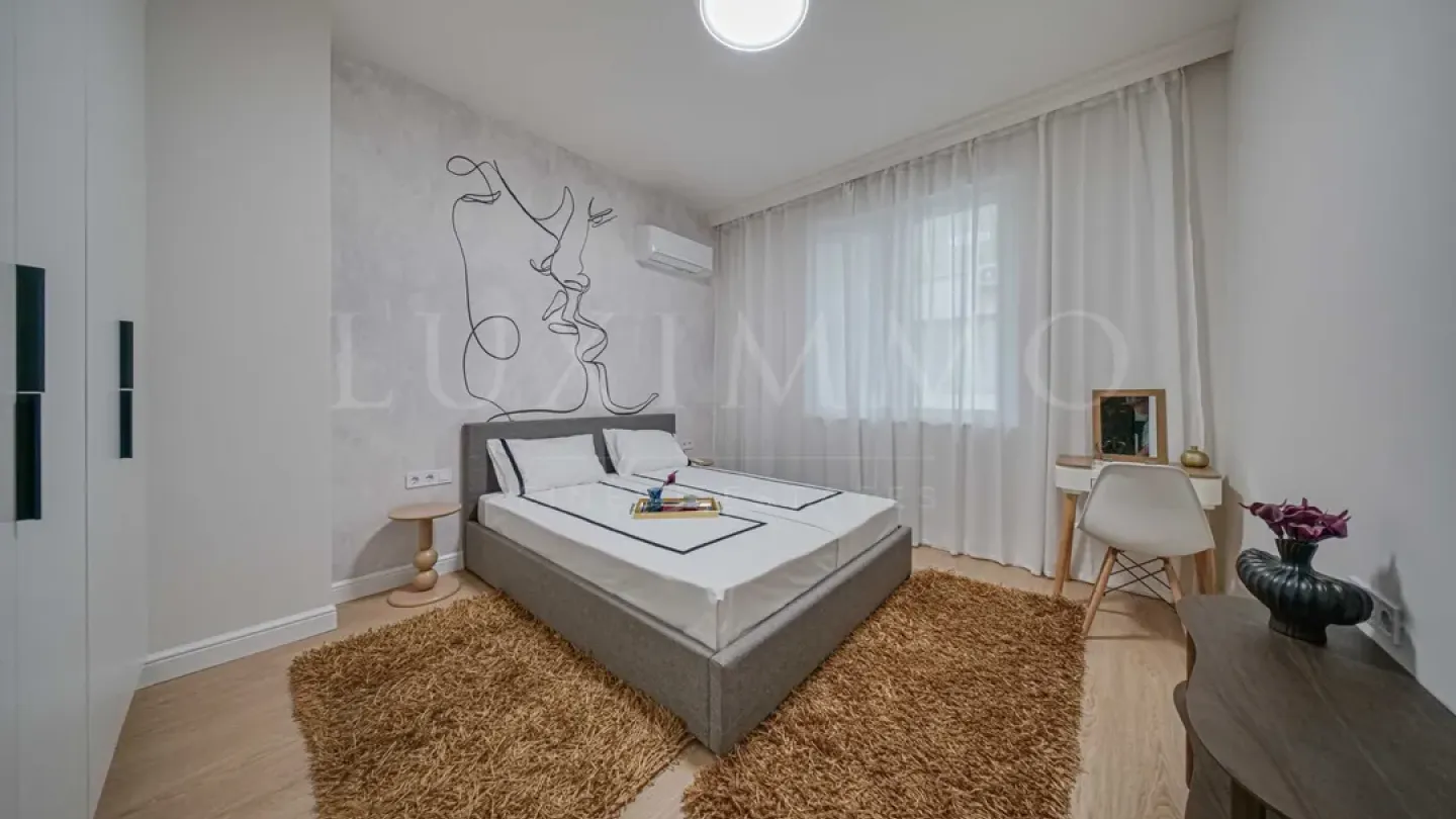 Stylish Sofia Apartment: Luxury 2-Bed in Central Location - Image 2