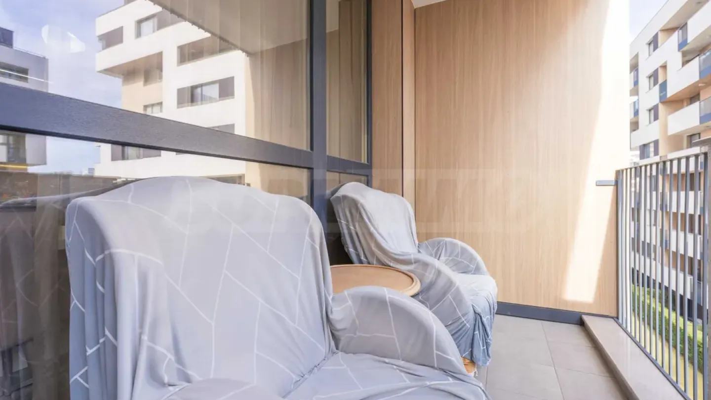 Spacious 3-Bedroom Apartment with Parking Near Grand Mall, Varna - Image 2