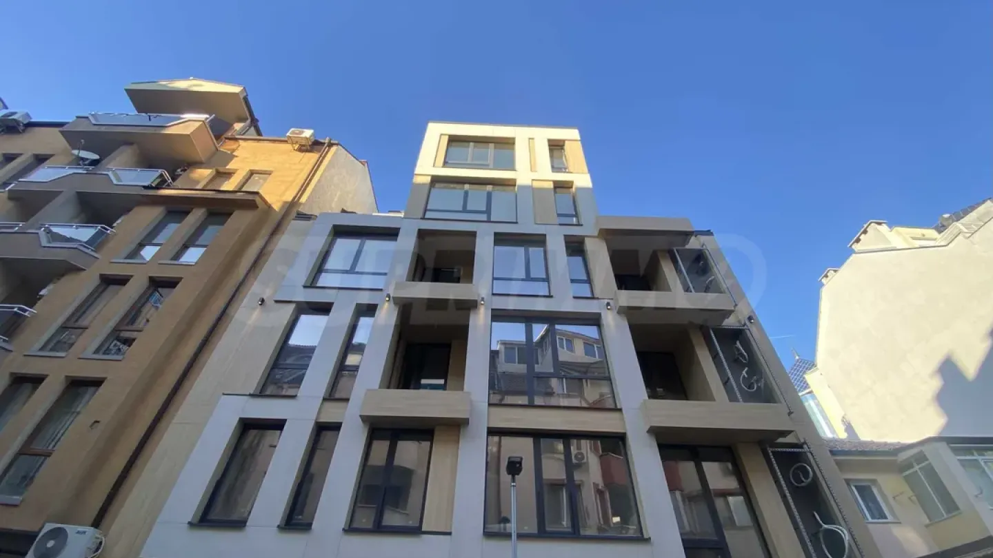 Spacious Apartment Near Grand Hotel Plovdiv, Bulgaria - Image 2