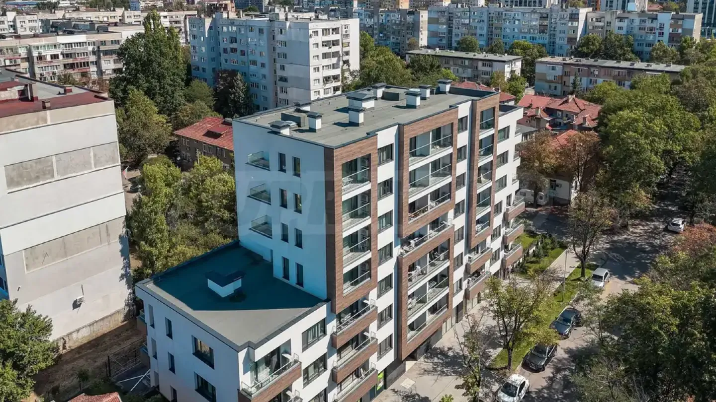 Spacious, New Apartment w/ Garage - Sofia - Image 5