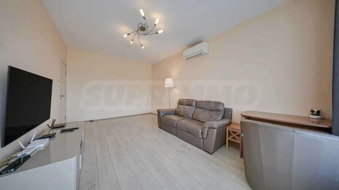 Spacious, Fully Furnished Apartment in Sofia's Quiet Lozhnets District - Image 3
