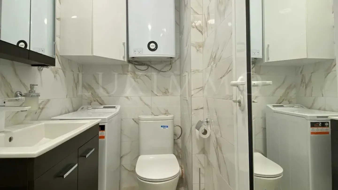Stylish One-Bedroom Apartment with Parking in Plovdiv's Center - Image 3