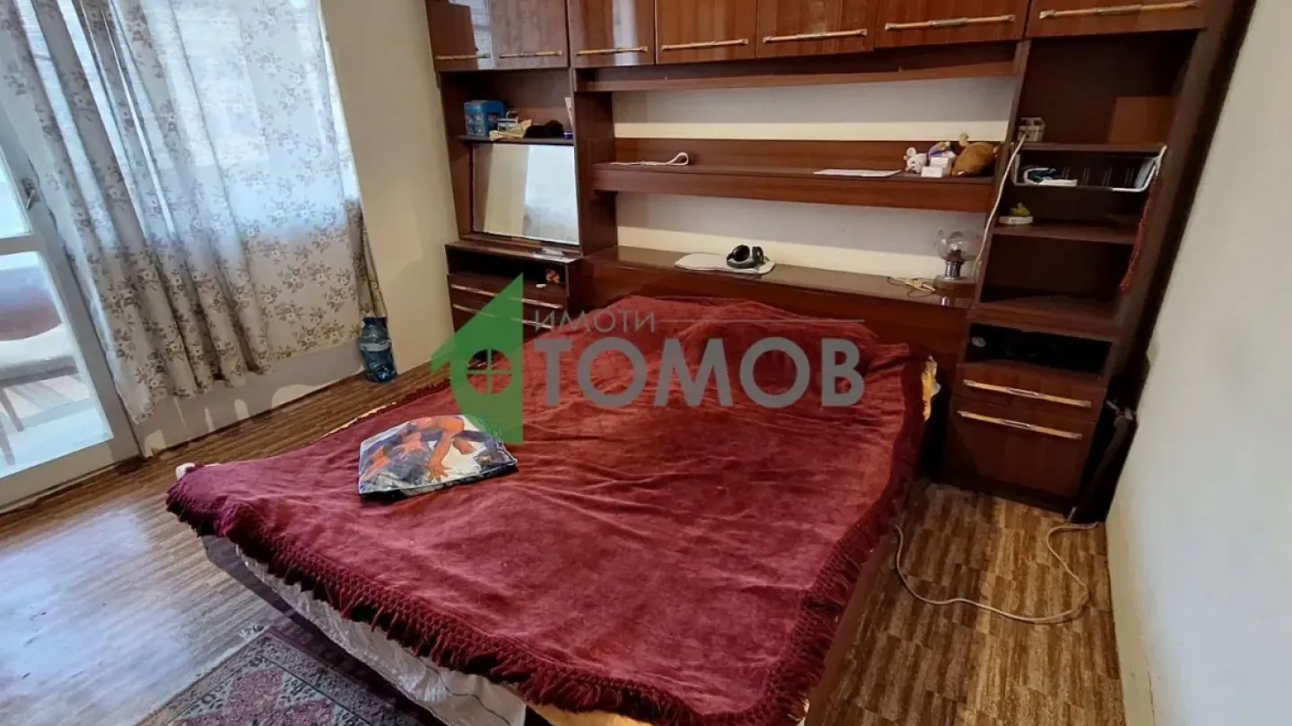 Spacious Three-Bedroom Apartment in Slavyanov, Stara Zagora - €92,000 - Image 2