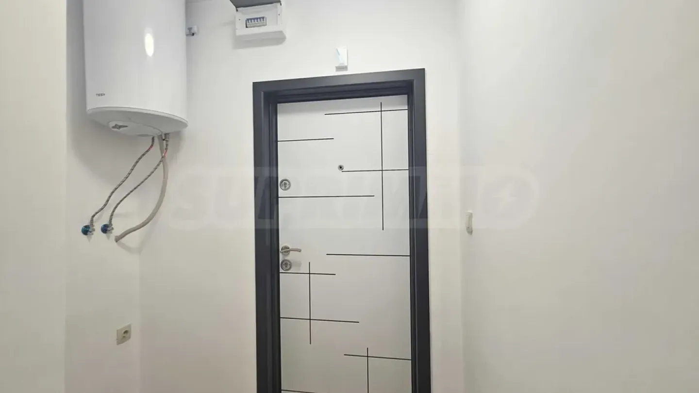 Stylish Studio for Sale in Varna's "Mladost 2" Area - Image 2
