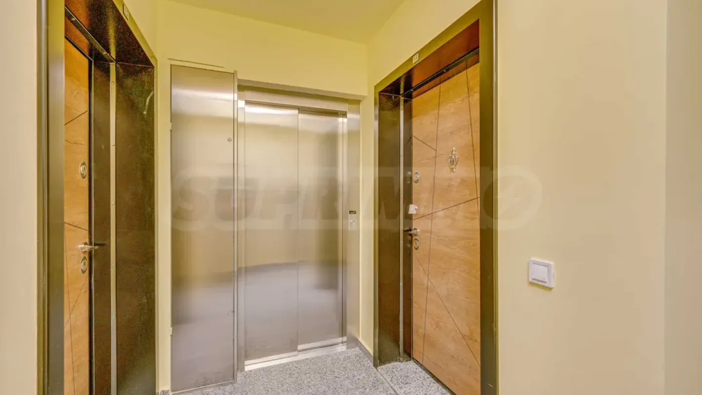 Spacious 2+1 Apt w/ Vitosha Views - Image 2