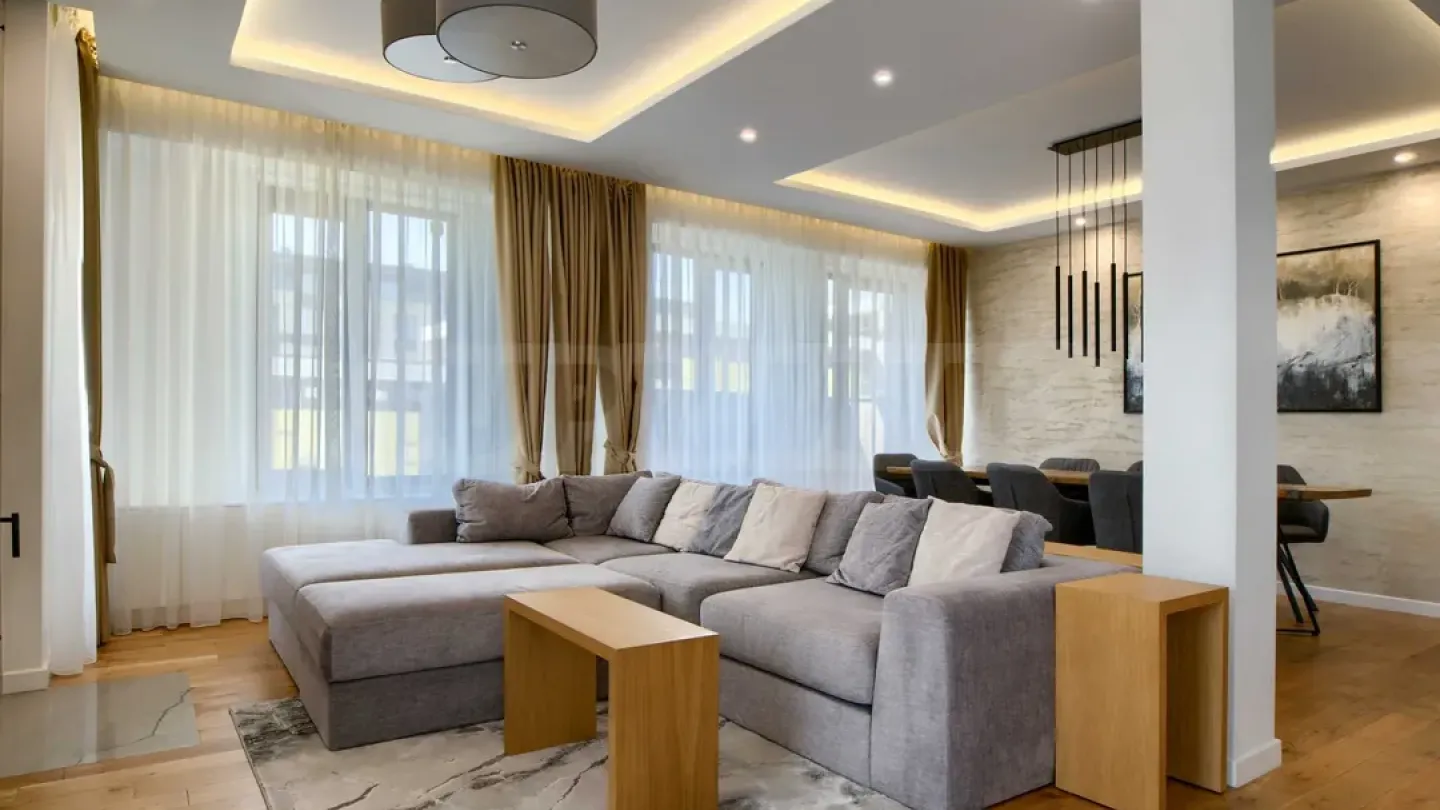Spacious, Bright Apartment in Plovdiv's Prestigious Complex - Image 4