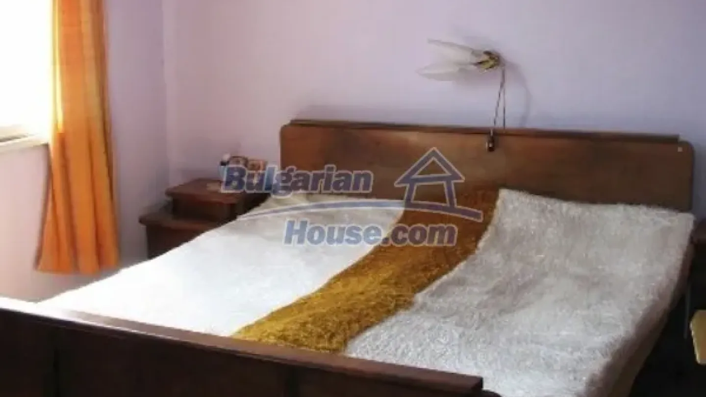 Spacious Stara Zagora Home: 230m² – Central Location - Image 4