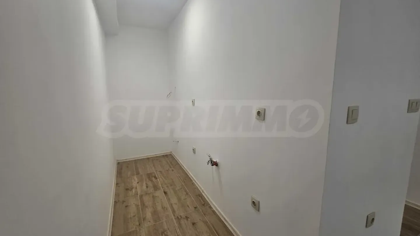 Stylish Studio for Sale in Varna's "Mladost 2" Area - Image 4