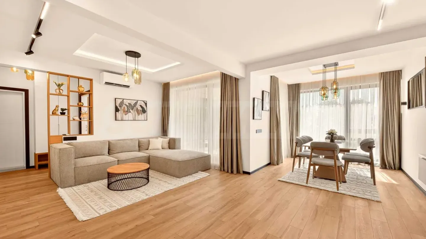 Stylish 2-Bedroom Apartment in Sea Garden Complex, Varna - Image 5