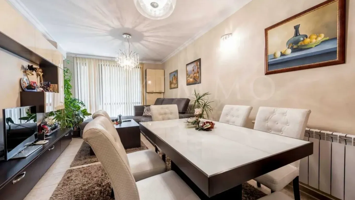 Spacious, Fully Furnished One-Bedroom Apartment Near Medical University - Image 1