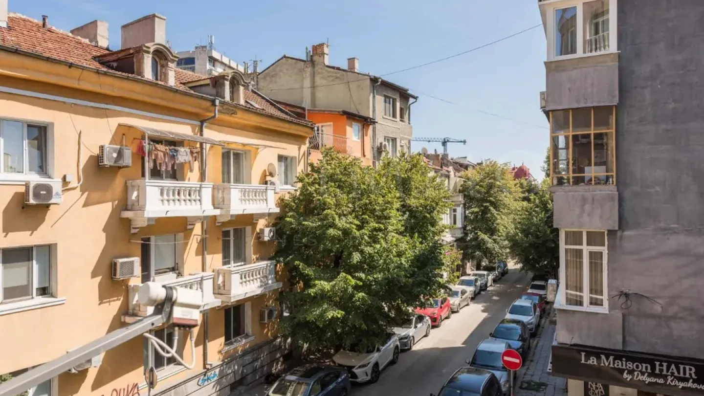 Luxury Apartment Near Cherno More Hotel, Varna - Image 2