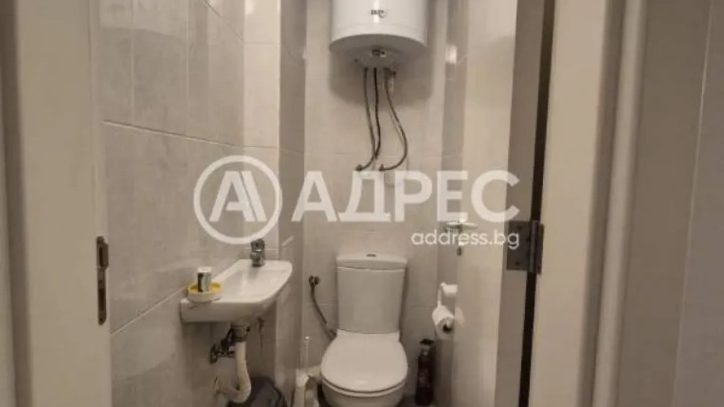 Spacious Three-Bedroom Apartment with Terraces Near Varna Beach for Rent. - Image 5