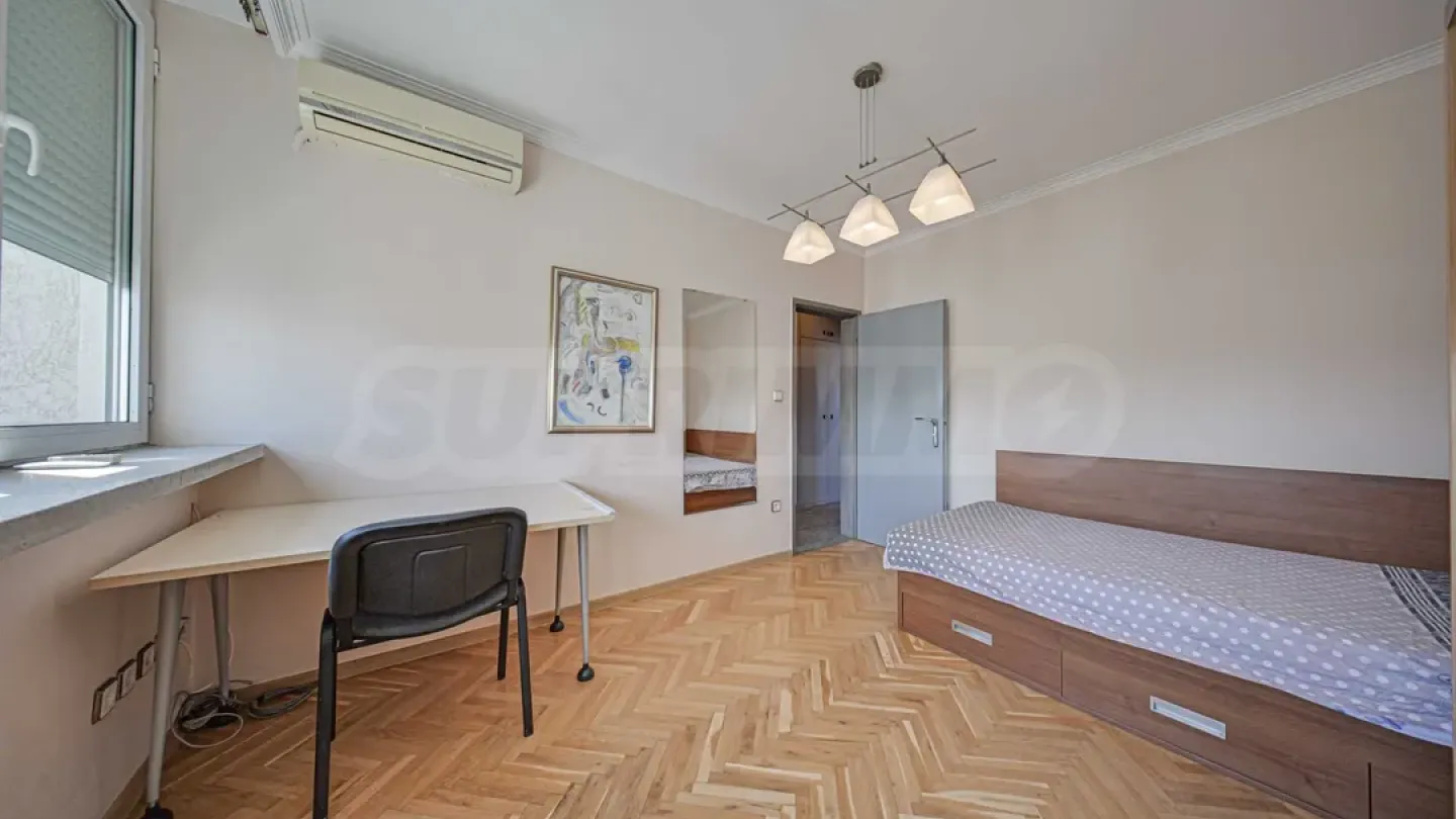 Spacious, Fully Furnished Apartment Near Bulgaria Mall - Image 2