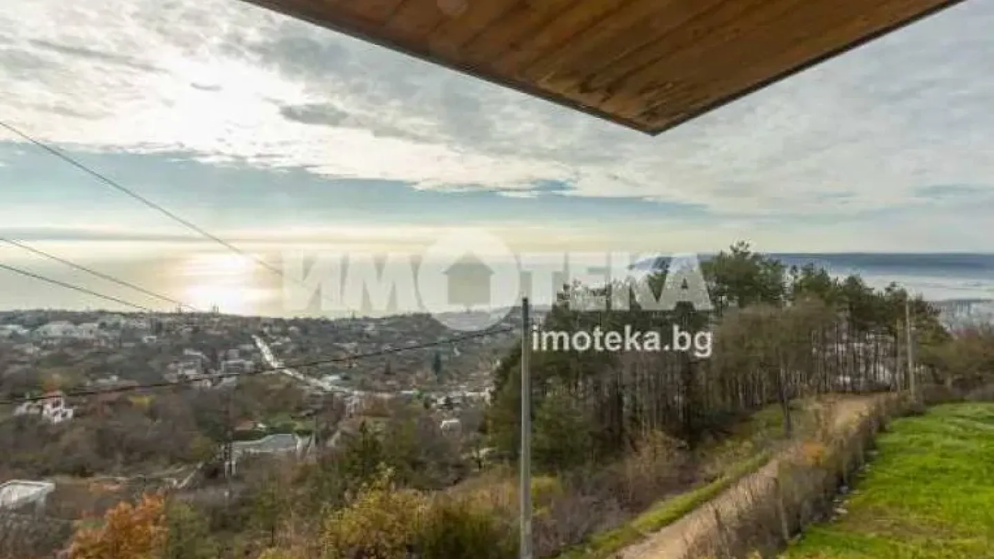Spacious Villa with Stunning Sea and Forest Views for Sale - Image 5