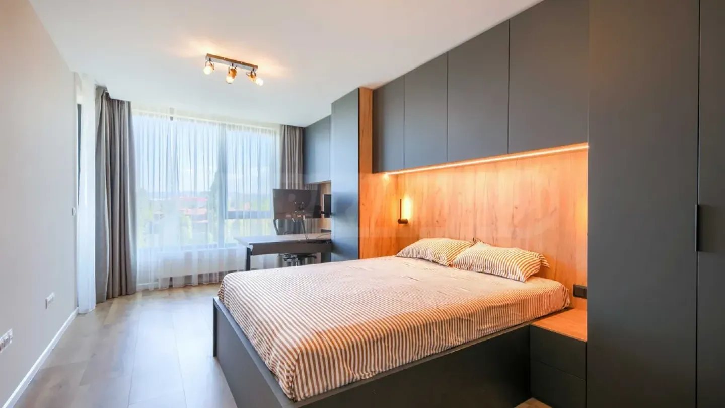 Luxury 3BR Apartment - Sofia, New Bldg - Image 3