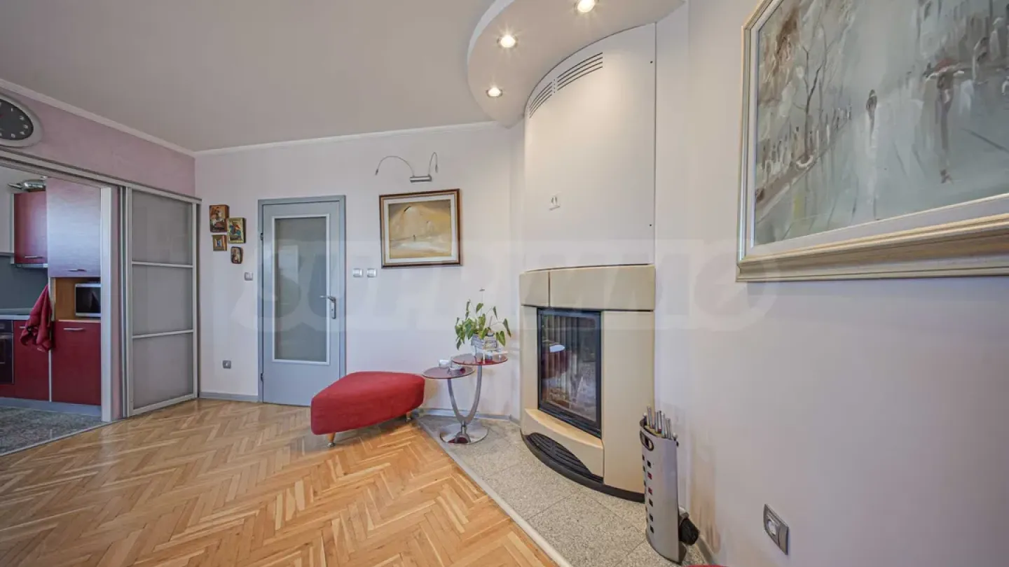 Spacious Apartment Near Bulgaria Mall, Sofia - Image 1